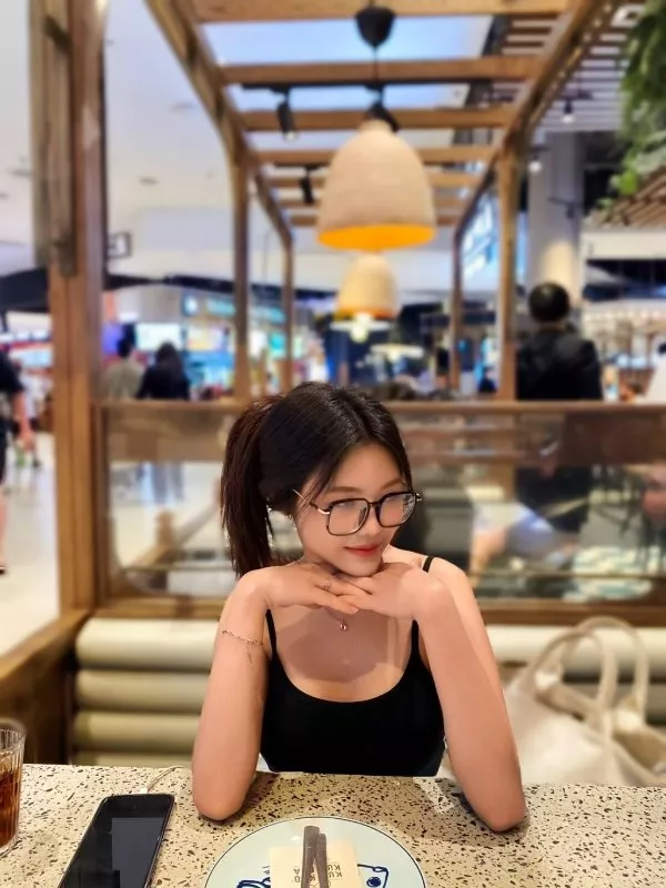 洪薏婷