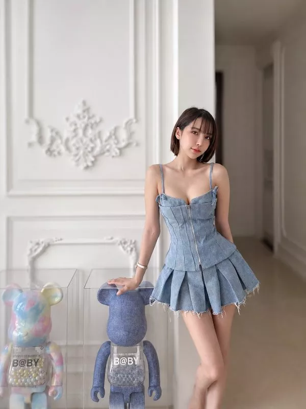 朱茵